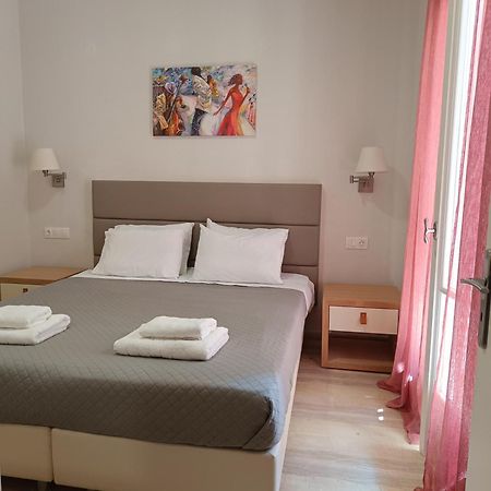 Dora'S Apartments Kavos Bagian luar foto