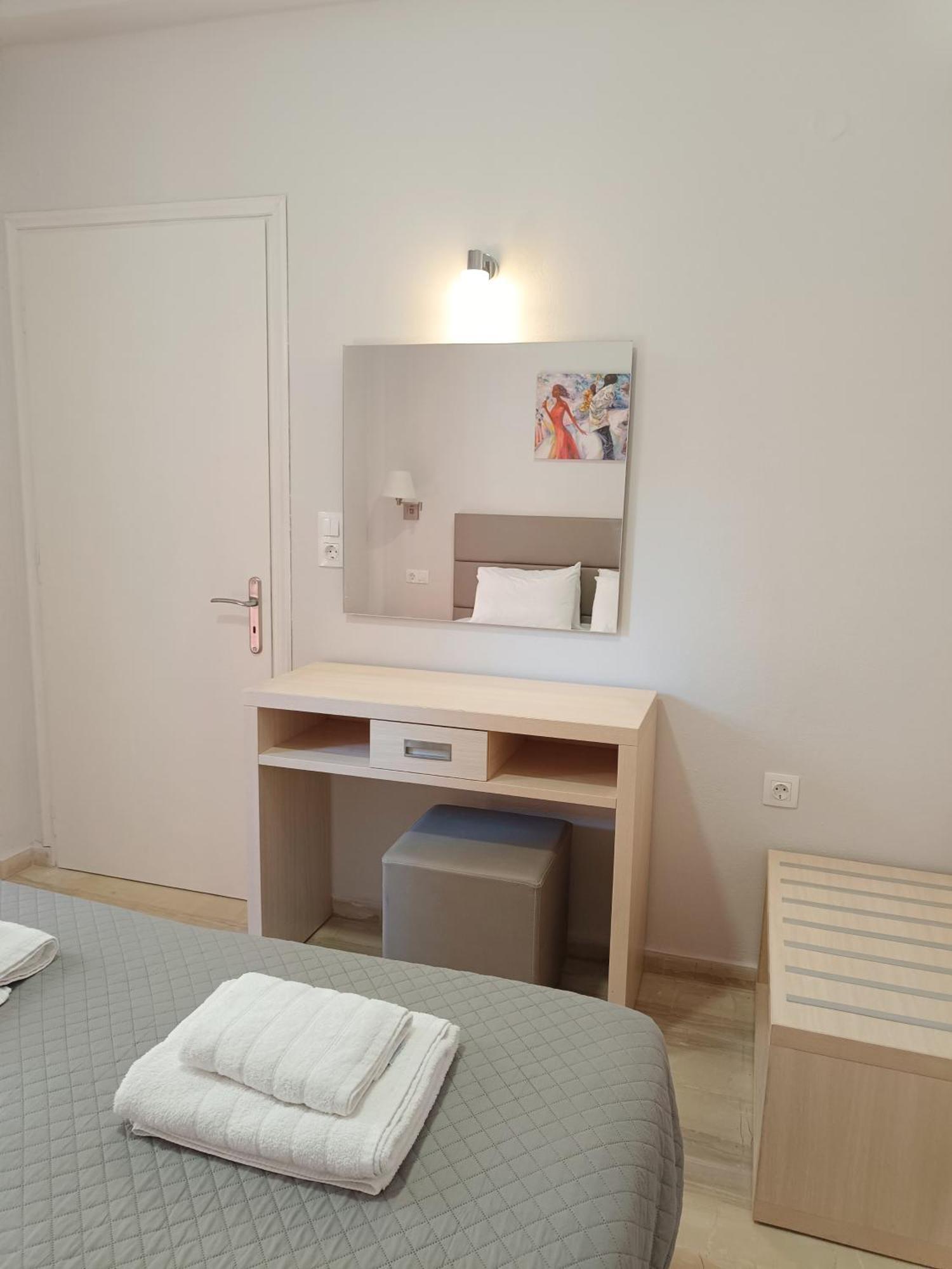 Dora'S Apartments Kavos Bagian luar foto