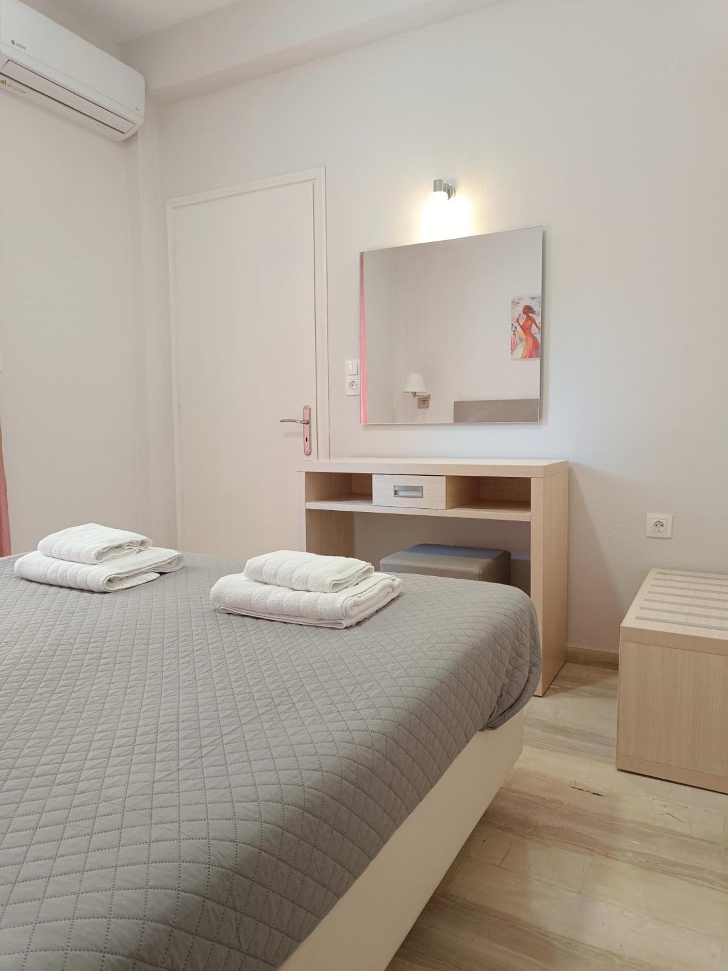 Dora'S Apartments Kavos Bagian luar foto