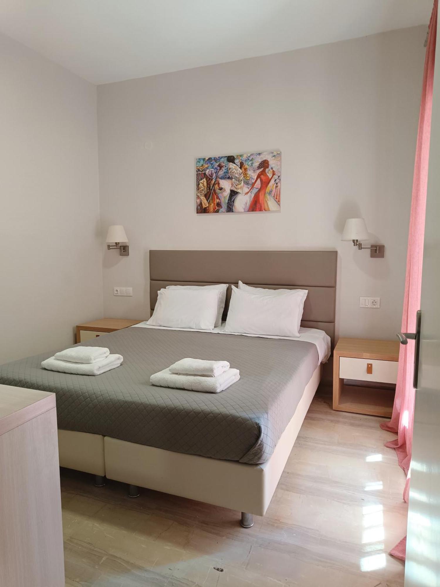 Dora'S Apartments Kavos Bagian luar foto